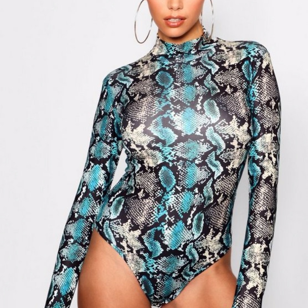 Boohoo Turquoise Snakeskin Bodysuit